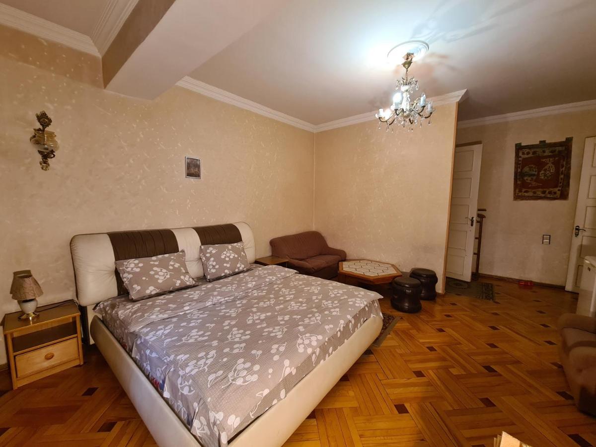 Hotel Bu Tbilisi Eksteriør bilde