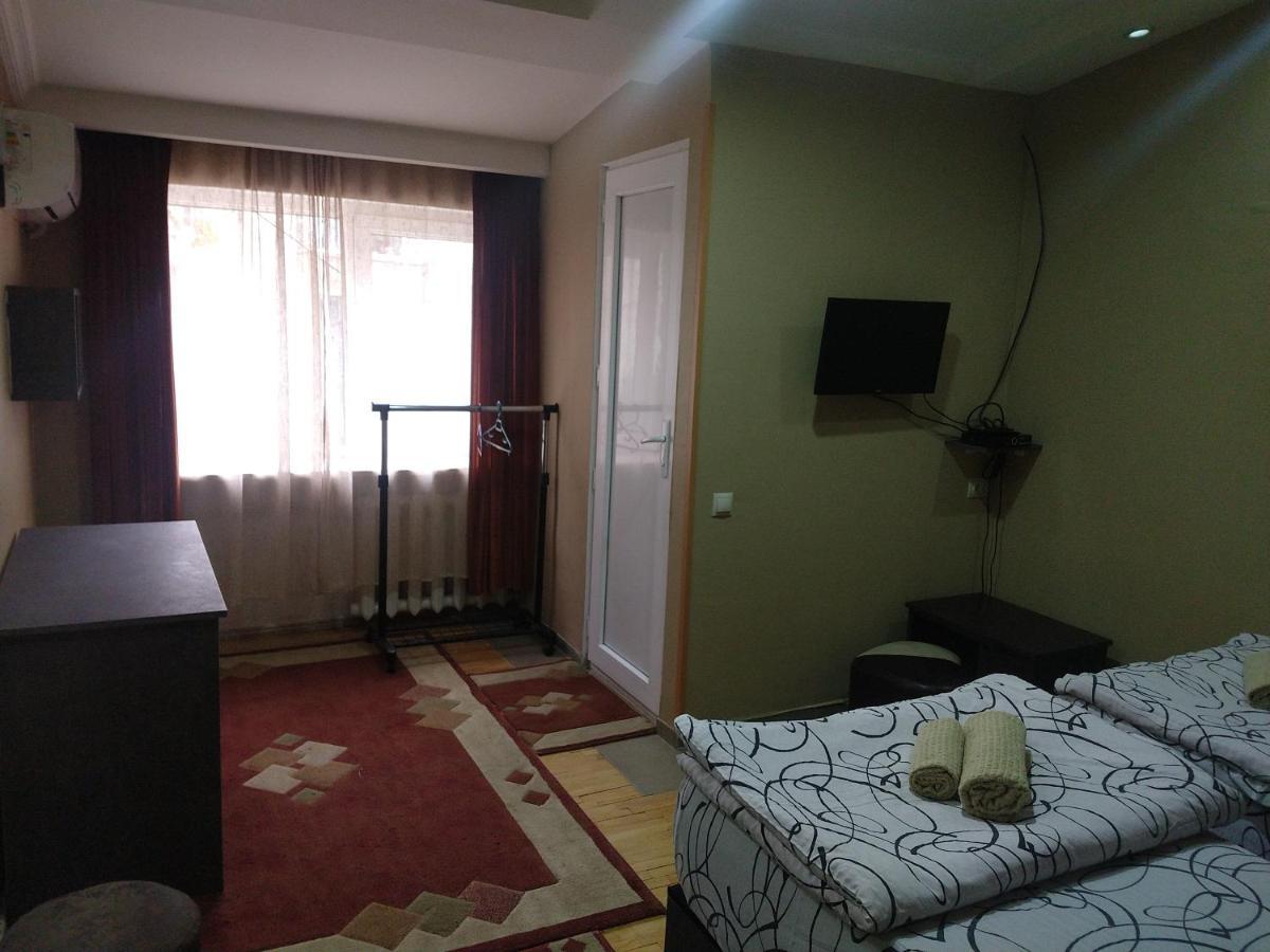 Hotel Bu Tbilisi Eksteriør bilde