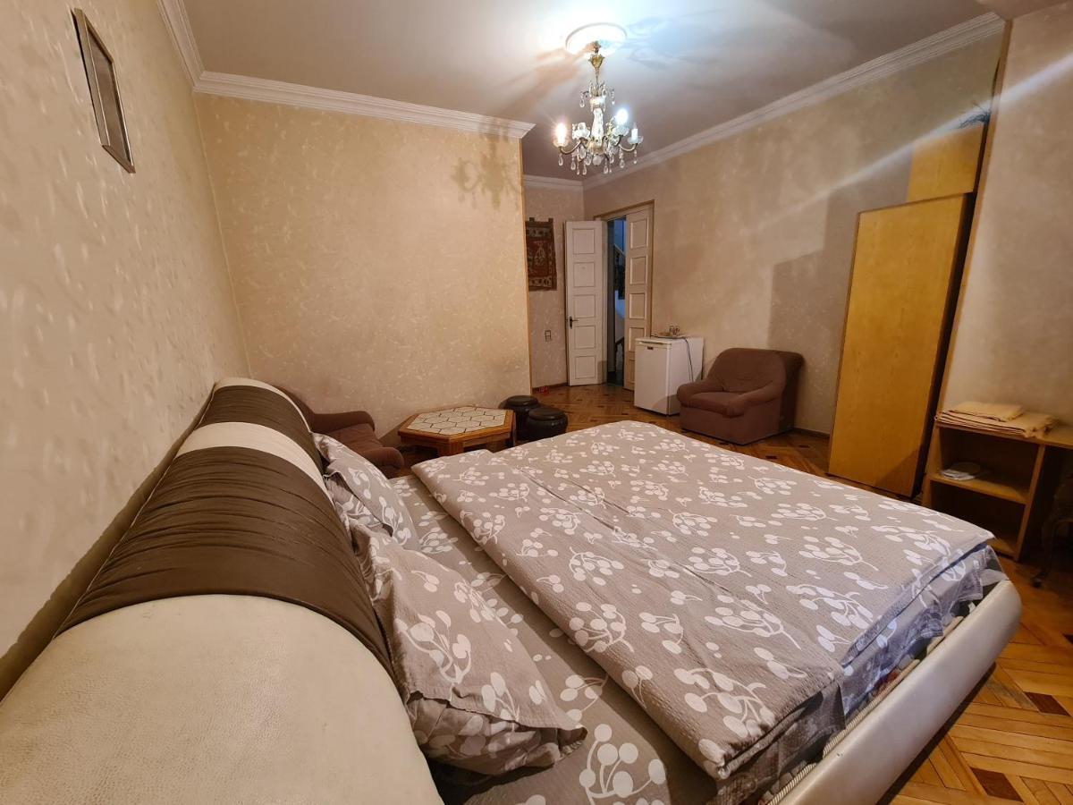 Hotel Bu Tbilisi Eksteriør bilde
