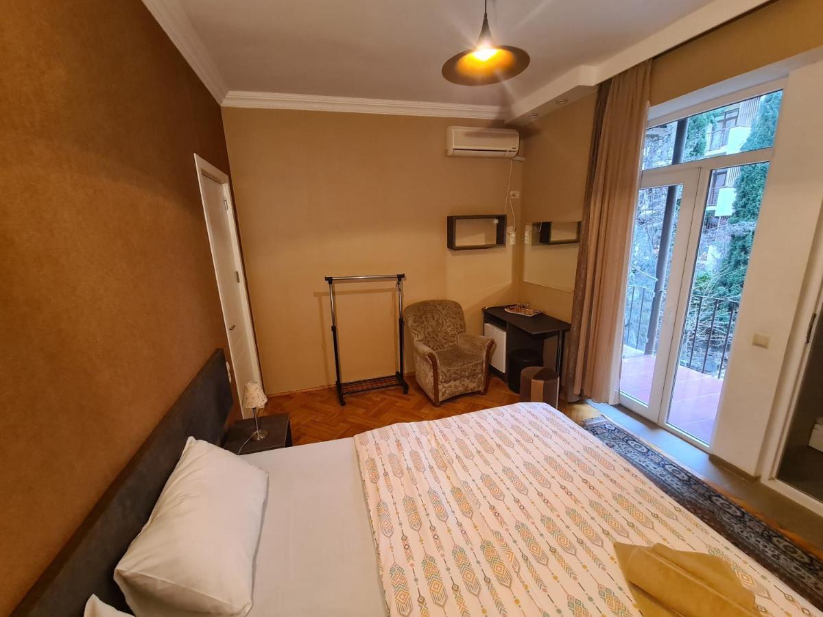 Hotel Bu Tbilisi Eksteriør bilde