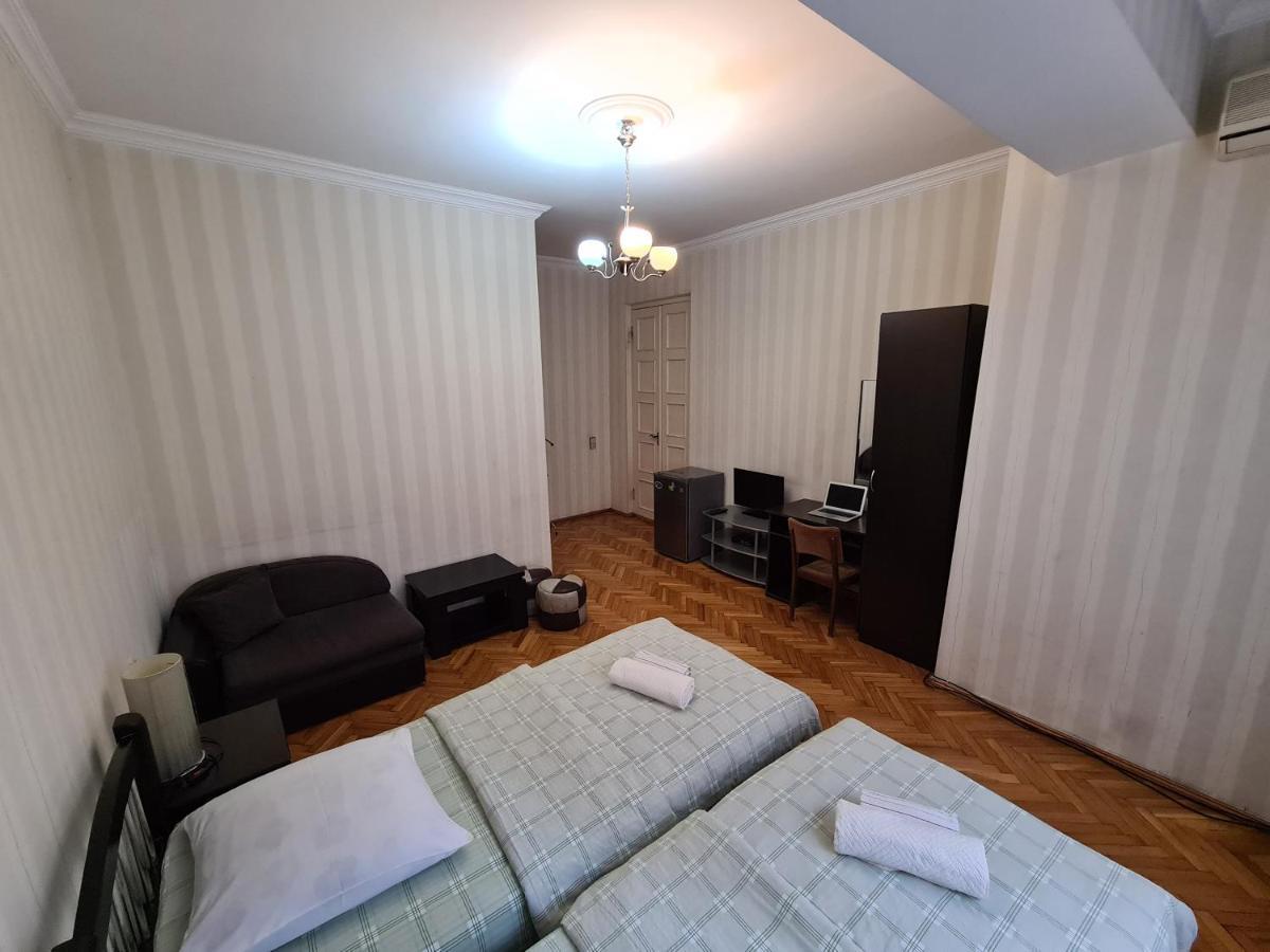 Hotel Bu Tbilisi Eksteriør bilde