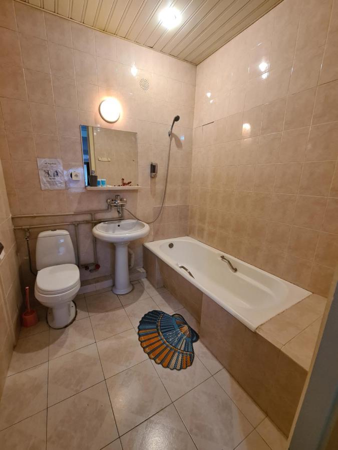 Hotel Bu Tbilisi Eksteriør bilde